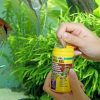 JBL PRONOVOBEL FLAKES S 100ML est un aliment prébiotique pour poissons d’aquarium, enrichi en ail, favorise une digestion saine en nourrissant les bactéries intestinales bénéfiques.