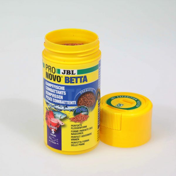 JBL ProNovo Betta Grano S 100ml Click offre une alimentation de qualité supérieure pour vos poissons Betta.